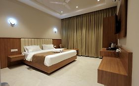 Hotel Regal Palm