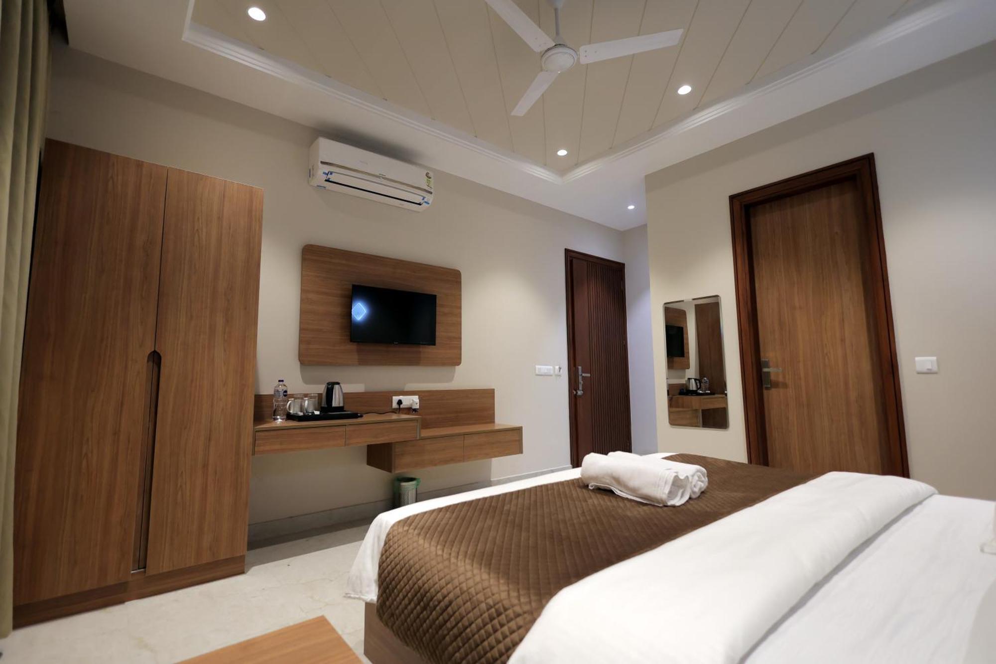 Hotel Regal Palm Moradabad Exterior photo