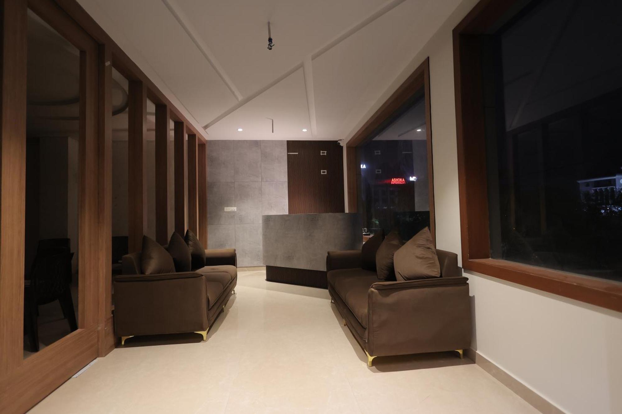 Hotel Regal Palm Moradabad Exterior photo